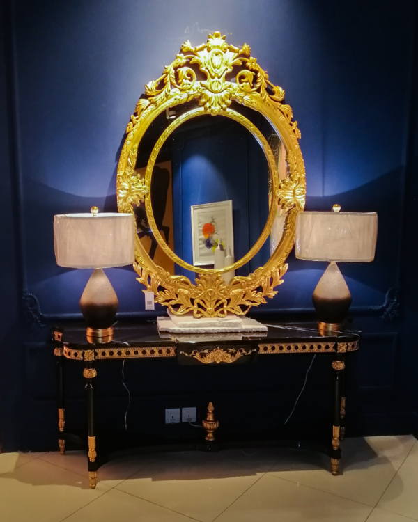 Model Console & Mirror